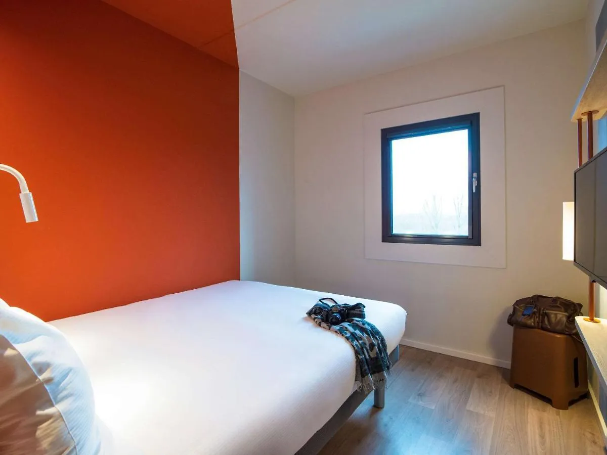 **  Ibis Budget Stein Maastricht Hotel Holland